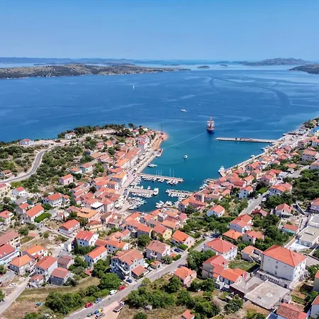 Appartamento With A Parking Space Sali, Dugi Otok - 16469 *
